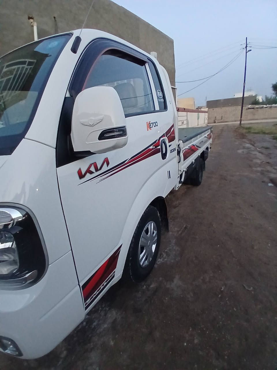 سلام عليكم كيه حمل موديل 2025 كفاله عامه ماشيه 17 الف دوشمه كامله كاعيه وتنته وطشت سياره فول خير من الله كفاله عامه محرك وكير على وضع الشركه  كفاله وبسمي سياره *********** مكلف بل نشر
