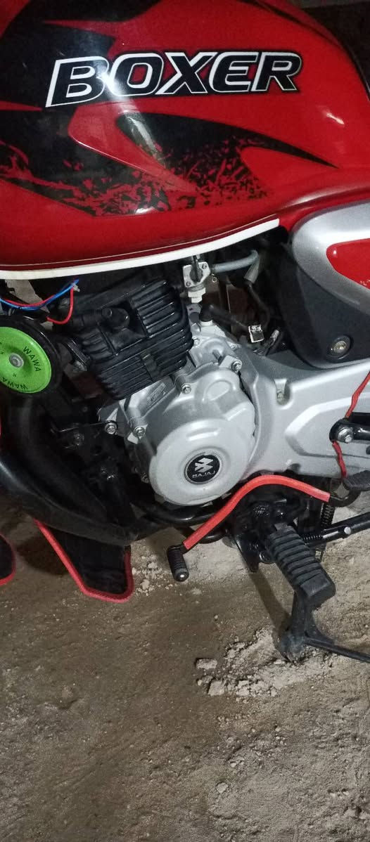 سلام عليكم دراجه بوكسر شوفت عينكم 
البيع 2750000/ عنوان كرمت علي ناحيه / 
***********
