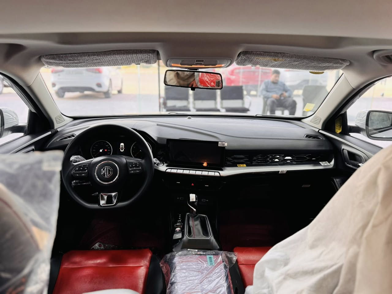 ئێم جی  MG GT 2024 Sport
فول مواصفات.تةنها.١٥هةزار روشتووة.بەصمة.سلاید.برێك کارەبایی.
شاشەو كاميرا.ئاوێنە شەفت. کوشین جلد.سور
لايت زينۆن.شاشە بیلادی ئەکتیڤ.بى سبوخ.بى.تةعديل
مكان : أربيل.   ١٠٠ متری معرض تۆپ کارس 
   سحر.112$🔥 موبایل . ***********
