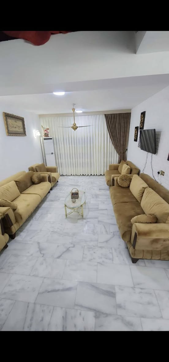 السلام عليكم تخم للبيع نوع تركي كلش نظيف جدا المكان خله المركز الاستفسار الاتصال على  ***********
