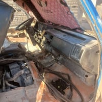 سيارة تفصيخ للبيع الي يريد محرك كير ابيع  والي يريدها كلها عادي السيار...