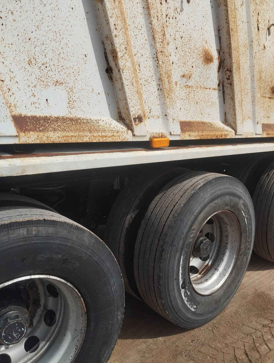 للبيع عربانة اوزمن   ذرعة ٢٨ متر
***********
