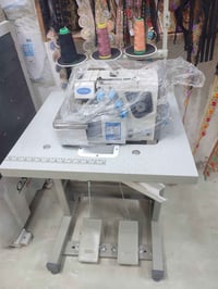 مكينه اوفر للبيع مكينه نضيفه اخت الجديد مكان بغداد ستفسار07707491906