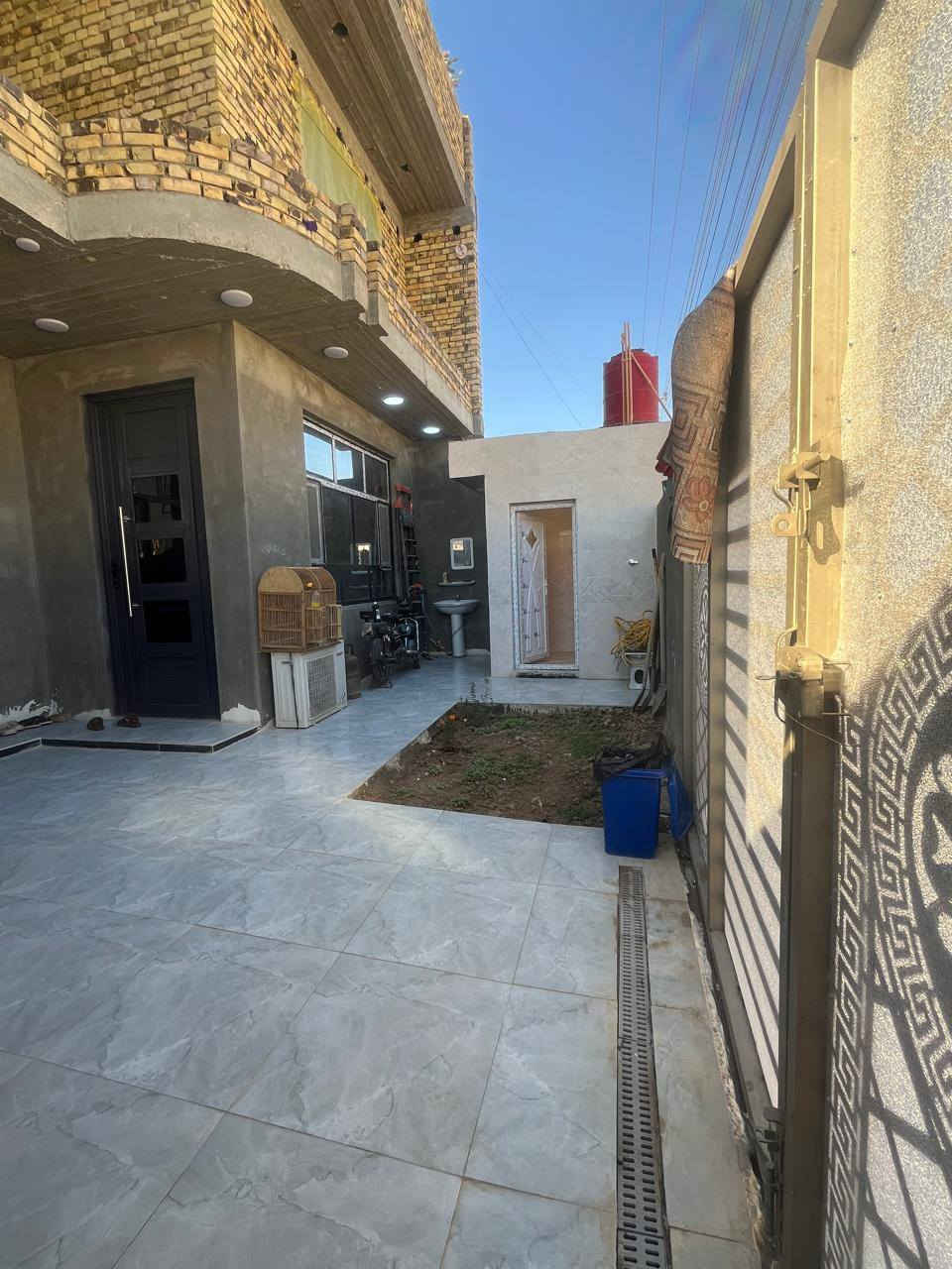 بيت المكان حي القصور مقابل مدرسه 200 متر الاستفسار ***********
