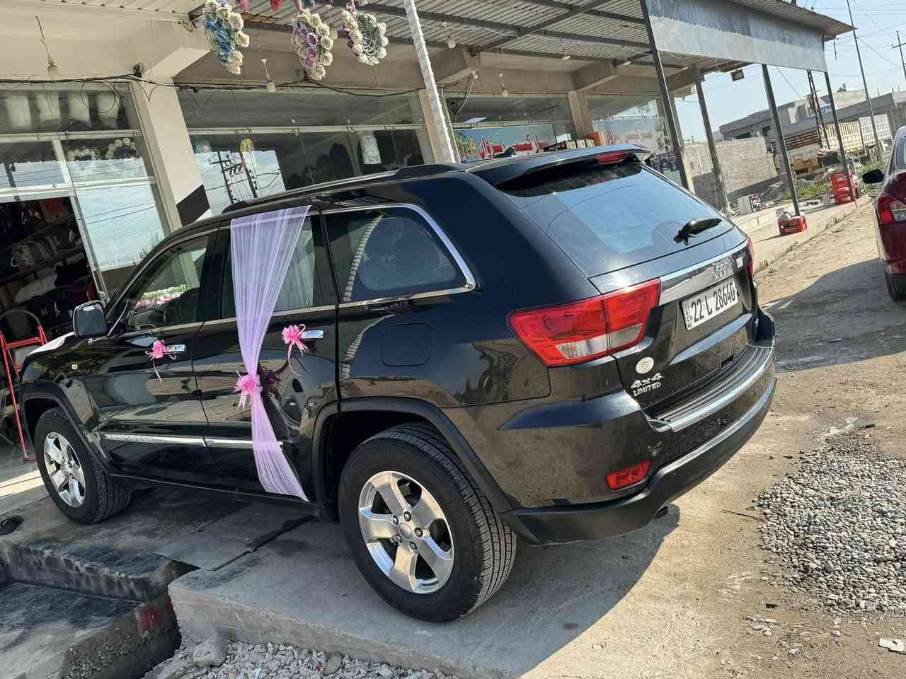 ‏جيب شيروكي موديل 2012  محرك 6 خليجي فول مواصفات ‫ ‫1‏÷1‬ فول الفول كل المواصفات موجودة بيها صبغ شبر بلجاملق ‏الأمامي فقط بدون دواخل سيارة باسمي ￼ كير محرك صدركلو شرط السعر 190 وبيه مجال***********+     ***********
