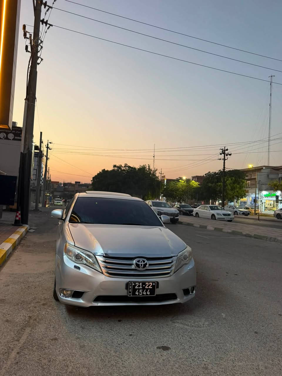 سەرەتا بەناوی خوا تۆیۆتا ئەڤەلۆن مۆدێل ٢٠١١ بڕاوە سەیارەکە نمونەیە لە جوانی بێ  ناو دەشتی لۆک لۆک فول مواسەفات پەردە و بەسمە و سلایت موکەبەرە jbl سەیارەکە زۆر خاوێنە سەیارەی مەعرەز نیە تکایە ئەگەر موشتەری نیت سەرمان مەیەشێنە
***********
