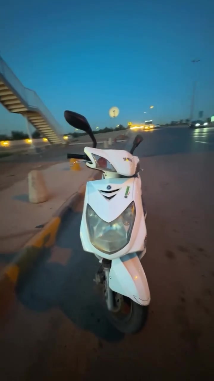 سكنس فحل نوزل خطين مو خط واحد الدراجه نضيفه كلش السعر 850 وبيها مجال للاستفسار 
المكان الدوره
***********
