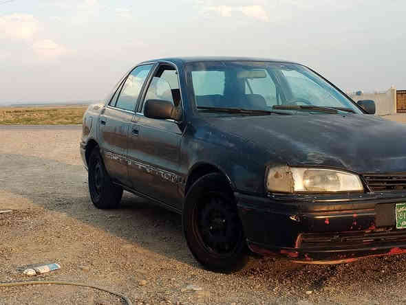 السلام عليكم ورحمة الله وبركاته 
هونداي النترا موديل 1993 رقم نينوى أخضر شرط التحويل سنوية خضرة 
گير اوتماتيك 
محرك براتون المرغوب شرط 
كهربائيات شغالة 
السيارة نظيفة تحتاج بعض الترتيبات 
السعر 22$ وبيها مجال بسيط 
للاستفسار ***********
