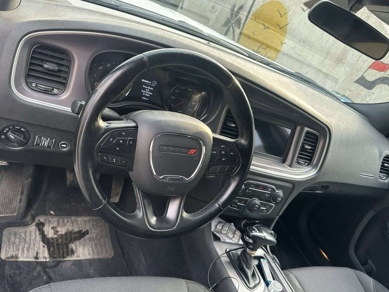 سلام عليكم جارجر ٢٠٢٢sxtسياره كلش نضيفه مصروف عليه هواي تزويد وشم فجوز لحيه دفيوزر بعد هواي شغلات دبات صوت عله الريموت تقفل سد حادثه بابتين نفس الون بدون صبغ بجم كبس ماشيه ٥٠بلعافيه عله اليخذه مناقصه اي شي شغل وطلع شرط الفحص هزه رقم جديد كلشي كمل بسياره يعد احله من الصور225بيه مجال مكاني بغداد ***********
