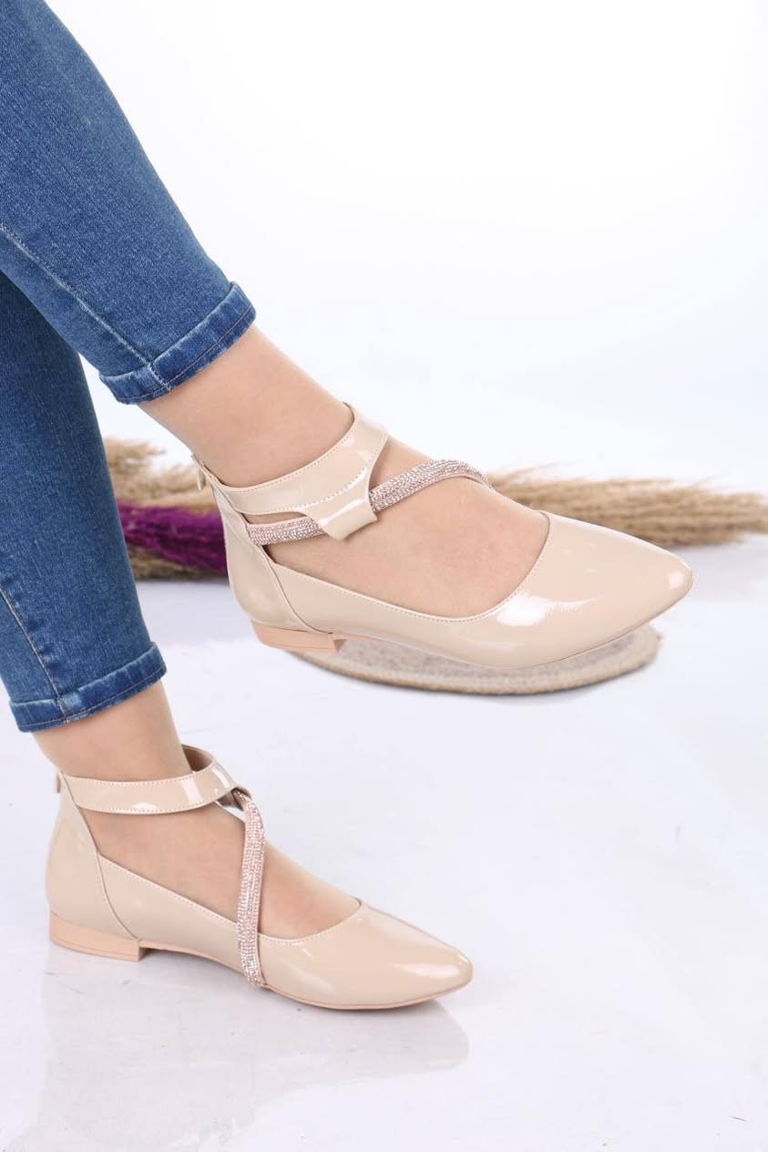 حذاء نسائي تركي
القياسات خاصه ٤٠ إلى ٤٣
العنوان مجمع حاتم البدري قضاء الفجر شارع الشطري
واتساب ***********
