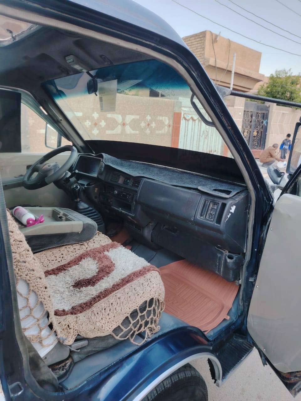 للبيع كيه بسته ١٩٩٥ رقم بغداد انكليزي اجره بسمي تريد تحويل او وكاله سنويه ٢٨ كير محرك واكسل مكفول سياره بلاديه العنوان بغداد الطارميه الهاتف ***********كورك ***********
