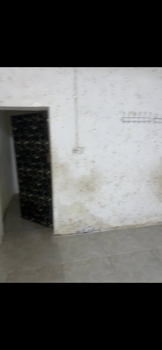 دار 200 متر للايجار في النجف حي الجامعه
اربع غرف نوم واستقبال وصاله ومطبخ وصحيات داخليه وخارجيه
لإيجار 600 الف كل ثلاث اشهر سوه
للاستفسار 
***********
