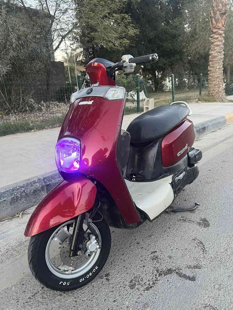 بوليس حديث ياباني الدراجه مكفوله من كلشي اي نقص مابيها. خير من الله معدل شرط 120 الدرجه ما صارلها 4اشهر ونازله من الرمبه الله شاهد مال جناي لليريد شي ميتعبه وجديد وجناي اتصل ودلل ***********
