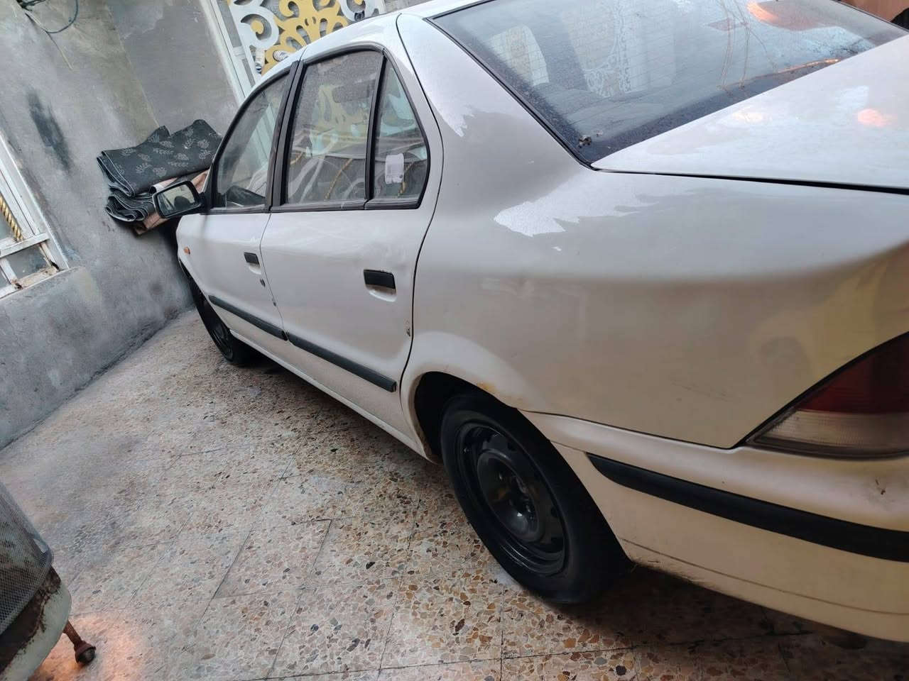 سمند 2011 السعر 30 العنوان البصره الرقم *********** البصرة, العراق
