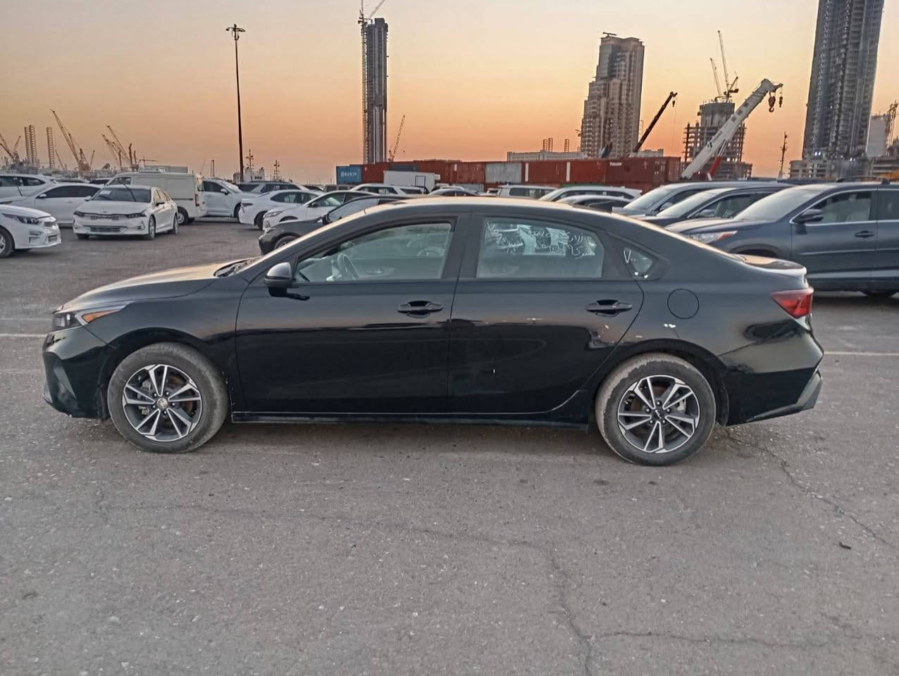 كيافورتي 2024. بونيد ربع جملغ  صبغ بدون دواخل والشانصي ايرباك بس ستيرن طاك 

مواصفات نص فول 

سعر 128 

*********** دهوك, العراق
