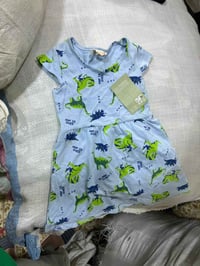 ملابس أطفال • شلعة