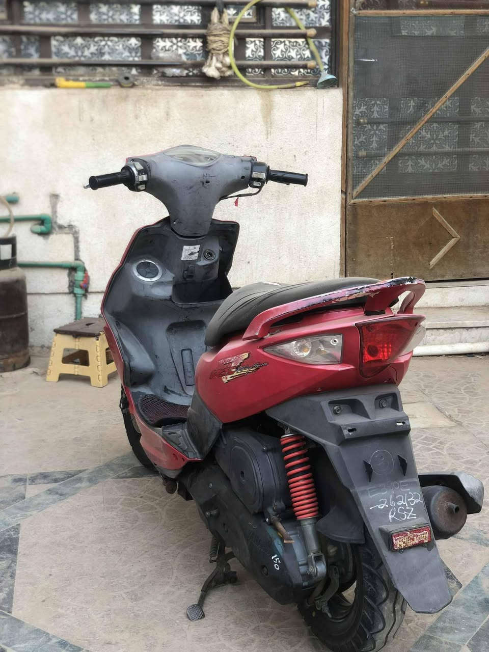 سلام وعليكم
للبيع ماكس مضلع ياباني 
مديل 2009
كابريته 
مكفوله كفاله عامه شرد صبانه ما محطوط عليه كله بلاد وختم واحد مكينه ما تسمعله صوت ما نقصه برقي مكاني البصره قضاء المدينه  سعر خاص او تصال***********
