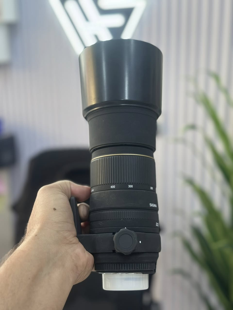 #daste_dw_مستعمل
——————————-

#sigma 135-400mm f/4.5-5.6 apo dg
For nikon
—————
Clean 95%


**إذا كنت صاحب هذا الإعلان وتريد حذفه لأي سبب، رجاءا أرسل رسالة إلى الدعم الفني**