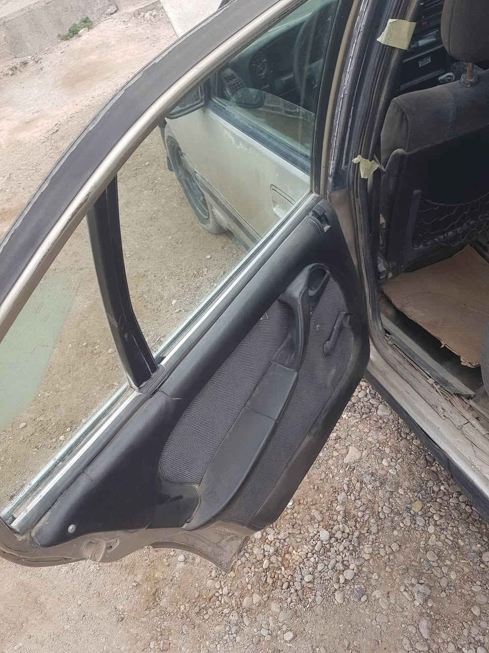 سلام عليكم اوبل اوميكا موديل 92رقم انبار الماني تحويل مباشر كير مالتها بس ع بك يجي قماره بلادي بيها صبغ حزام عنوان بغداد تاجي ع شارع العام يم معسكر تاجي سعر ١٤ ورقه وبيها مجال اتصال متوفر وتساب ***********
