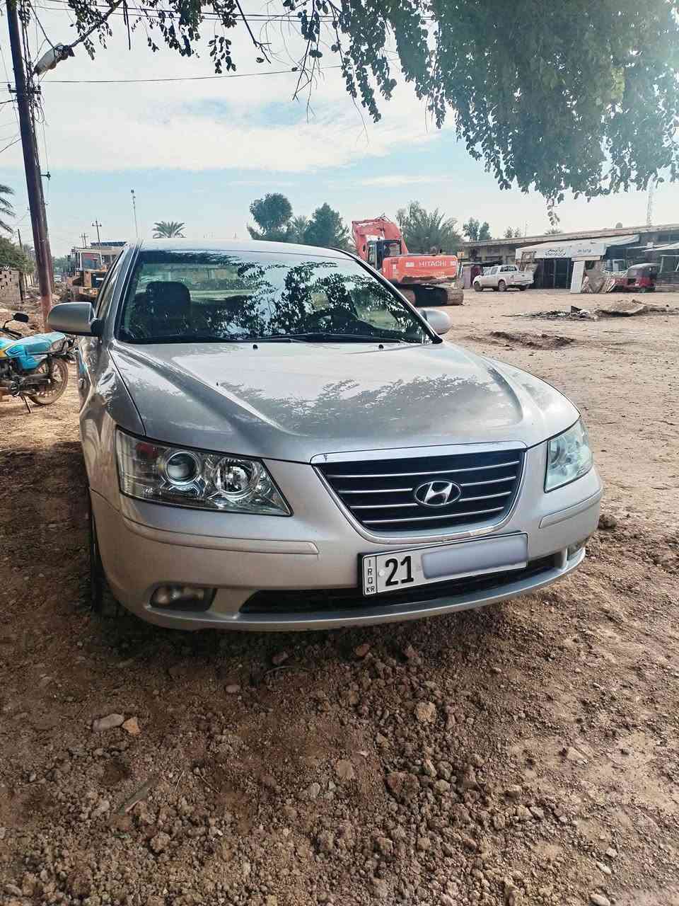 سلام عليكم سوناتا 2010 خليجي 
مكينه 2400 دوش كير مكينه مكفولات صدر جديد تايرات جديده قبل سبوع شادهن شاشه كامره تبريد خير من الله  رقم سليمانيه ضرر بس جاملغ مبدل أيسر واليمن بارد قليل 
فقط باقي كفاله من كل شي سياره جديده حلوه حيل مابيه نقص ربع ما تصرف عليها السعر 125 مجال قليل
*********** أقره تفاصيل اتصل مو شراي خلي يعبر منشور
