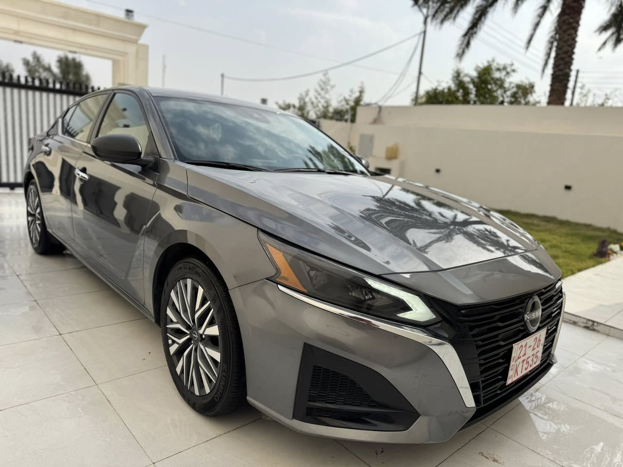 سلام عليكم للبيع فقط نيسان التيما ٢٠٢٤ وارد أمريكي موصفات svمعروفه محرك ٢٥٠٠ تنفس طبيعي حادث صندوق تبديل وجاملغ صبغ وباب بدون بدواخل  رقم شاصي مرفق مع الصور ايرباك فقط واحد بردة طاك وراجع سستم بلادي بجم خلف كبس سياره كلش حلوه وجديده ماشه ٣١ الف ميل دخول جديد سياره حتى بصمات ٢ وياها شركه   كلوب واحد ميشتغل بل دشبول بدون رقم يترقم شمالي فقط سعره ( ١٥٥ )مجال بسيط جدا للشراي  مكان سياره ديالى / خانقين ***********
