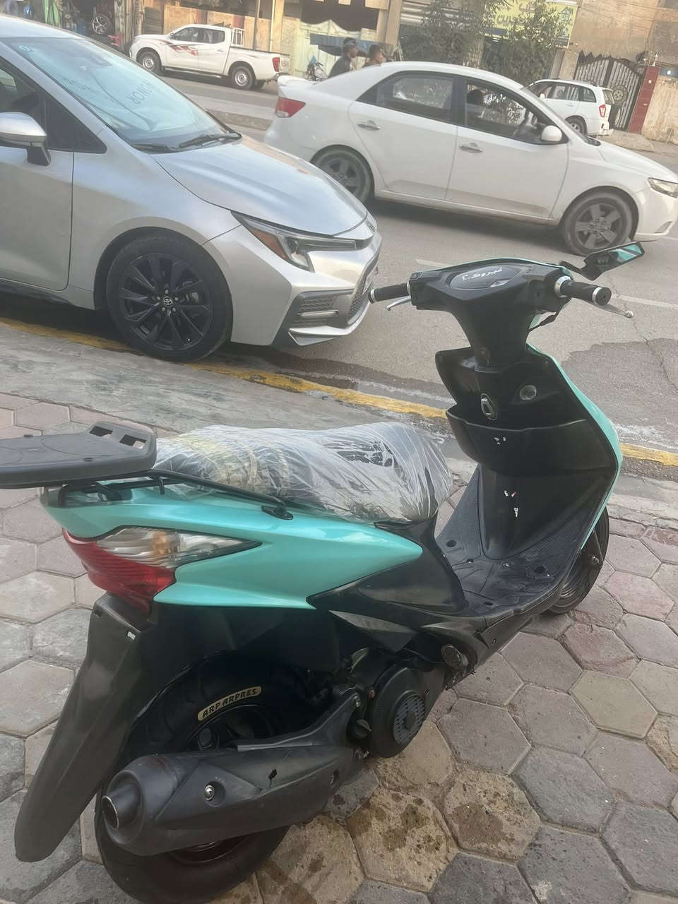 الحلال للبيع،
ادرس ياباني حديث دراجه خير من الله الف متذب عليها مفتوحه كفر مصبوغ جماليه،شغاله من الطول لطول مابيها شي طافي عليها كم قطعه تزويد والسعر جوه السوك عمي ب ٦٢٥ وبيها مجال والي يجيني ما ارجعه 
رقمي *********** وتحياتي للجميع،
