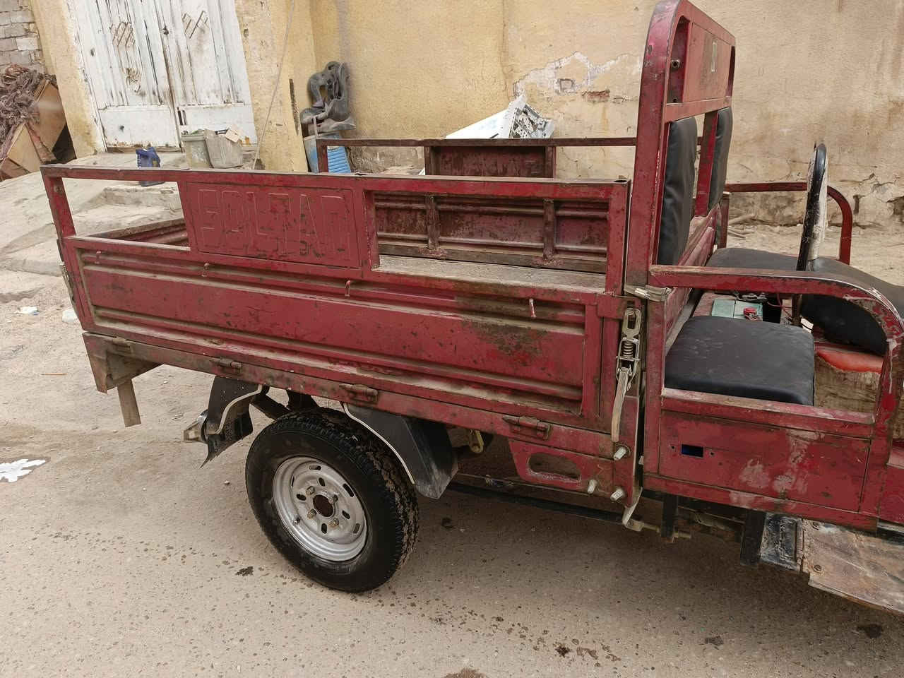 سلام عليكم
ستوته سلطان اوراق صوليه مكينه نضيفه كهربايات شقاله كلهء معايزه شي موديل 14 مكان ابو رمانه 
السعر 1650 وبيهء مجال 
***********
