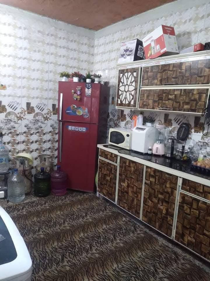 البيع
بيت بدوانم طابو زراعي مبشرتن بعد سكه بشارع شبكه قرب5كيلو قريب بيت عن شارع بصف ركن 9متر واجه مساحه  110متر غرفتين نوم وستقبال وصاله وتركين بيه وحمام وتاليت كاشي سيراميك حته صطح شتايكر بيه خطين مي مجاري كهرباء جاهزه
استفسار على هذا الرقم***********
