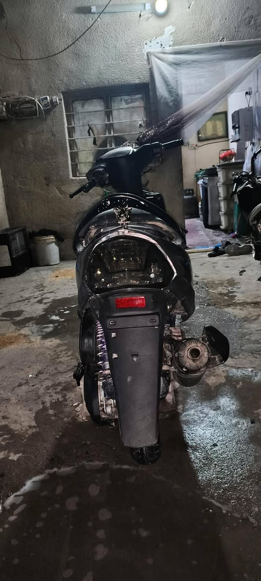 سلام عليكم شباب عندي هاي الماكس العدله دراجه نضيفه وياله نجمه بيض بوشه 55دراجه كامله سلف شغال نقص الدراجه باتري وبراغي قبق هندر فقط مكاني بغداد الزاعفراني قرب جسر اديالى سعر الدراجه 400بسها مجال رقمي ***********
