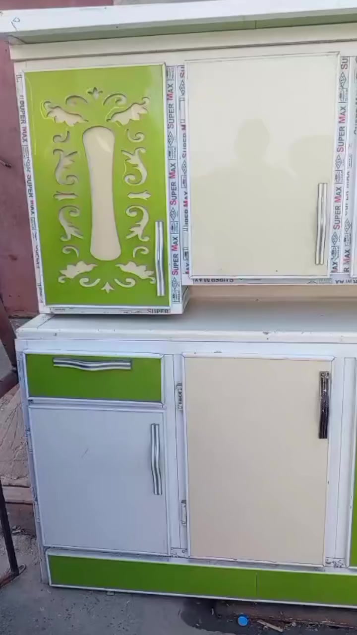 كاونتر مترين وسنك متر ونص مرمر للبيع العلوان بصره القبله ***********
