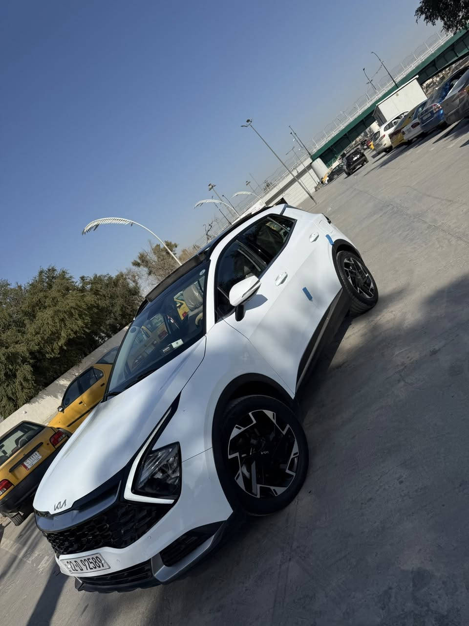 سلام عليكم
سيارة كيا سبورتج 2024 فول برستيج 1/1
السيارة خليجي مكفوله عدا البنيد ع كد شبر بارد موجود بلصور
محرك 2000 
ماشيه 35 الف 
فول موصفات
فتحتين سقف بانوراما
حساس امامي خلفي
جنطه سيارة كهربائي
اوتو هولد 
اوتو بارك
شاحن وايرلس 
شاشة كار بلي 
بعد اكو موصفات معروفه
السعر 235 ورقه و بيه مجال 
رقم ☎️: *********** متواجد واتساب
مكان سيارة : بغداد كاظمية.
