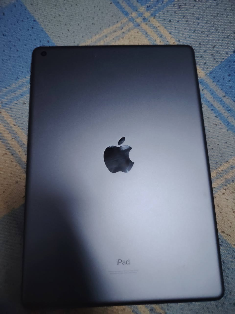 السلام عليكم
للبيع فقط ايباد 9 ذاكرة 256 
مبدل بطارية بس  ومشحون 11 مرة فقط
نظافة 95%
كارتونة الاصلية وياه 
السعر 275 الف وبيه مجال بسيط 
مكاني بغداد حي الجهاد 
***********
