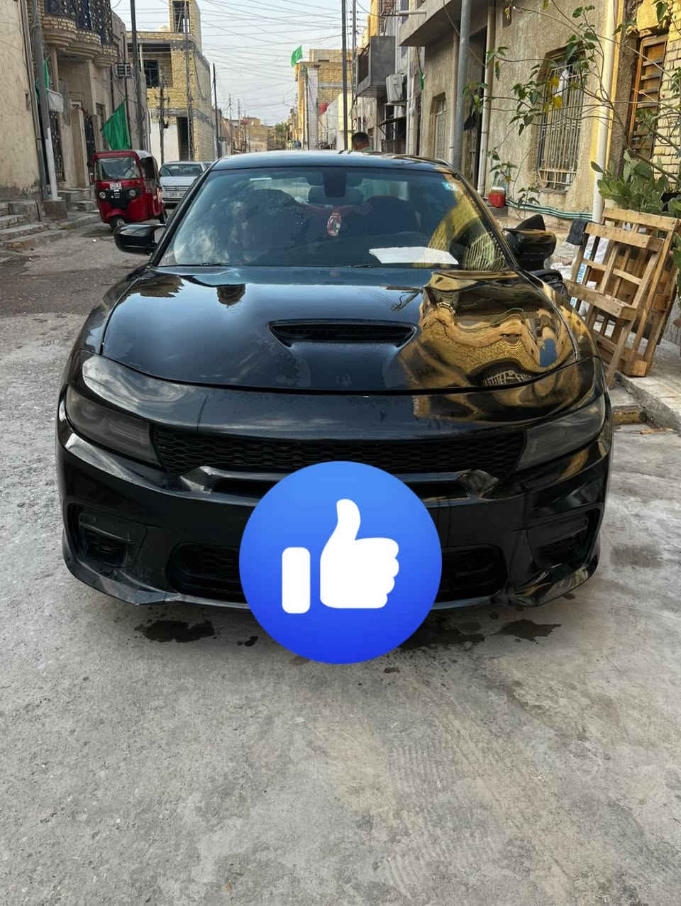 سلام عليكم 
دوج جارجر 2015 بوليسي
صبغ ٤قطع
شاشه كبيره غرفه جلد كاميرا حساس
كير مكينه تمام 
بيع او مراوس مو مشكله 
***********
