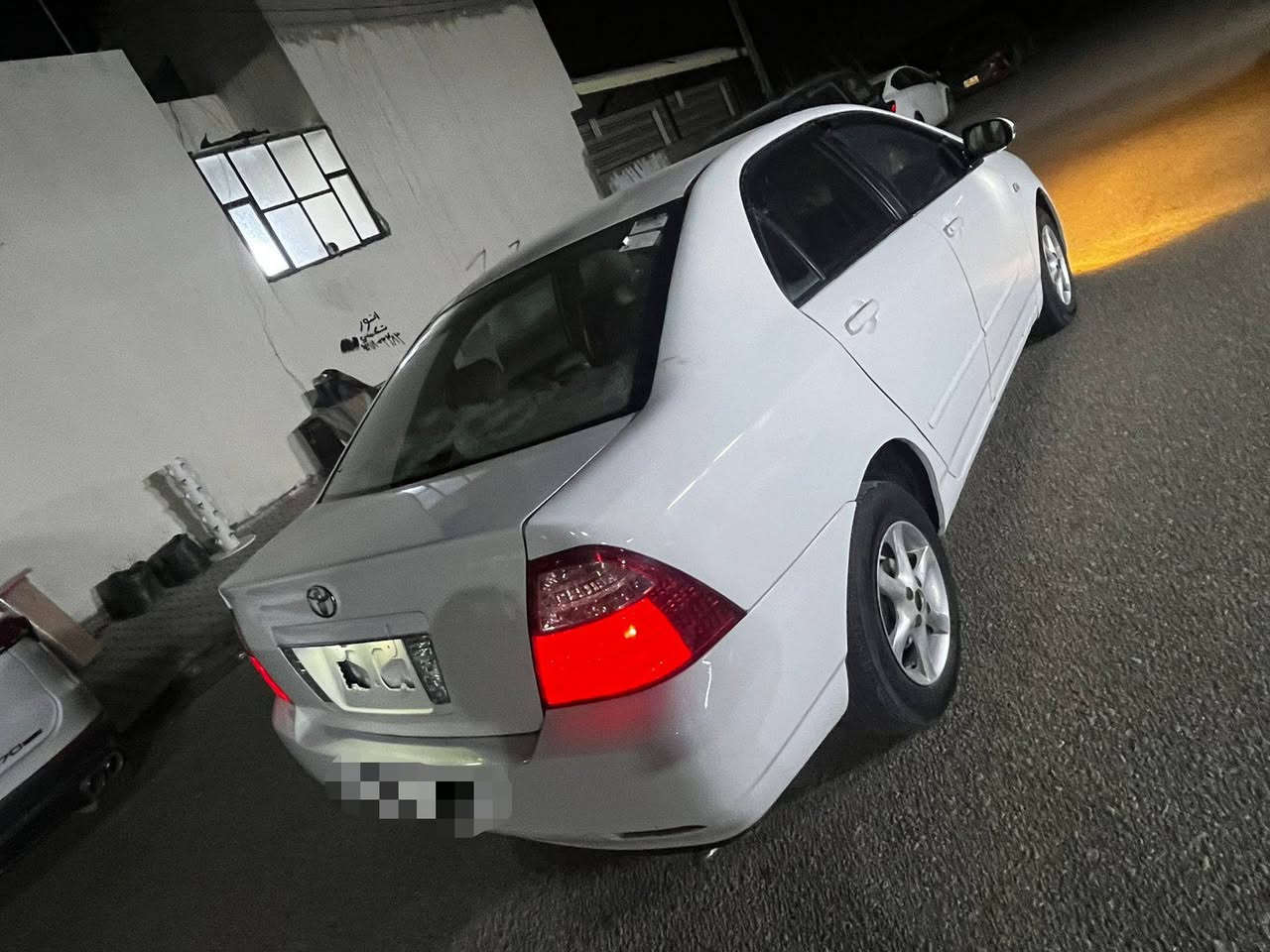 السلام عليكم كورلا بيكاجو 2006 مكينه 1.6 سياره جاهزه مكينه كير حداديه كهربائيات كلها شغاله سياره جاهزه على اخر حبه تعمير جناي سياره رقم قادسيه دولي اربع ارقام. سياره مصبوغه عام اثر تجيه خفيفه ضررها جاملغ الخلفي ونص التكمه   مكفوله شواصي ولغود وحوض جنطه شررط الفحص مكفوله من الكص سـعر 78 وبيها مجال قليل للشراي رقم الهاتف. ***********
مكان السياره نجف الاشرف

مواصفات.. 
ويل كب بلادي حجم 14

سنتر لوك 

داخل جلد قرميدي 

بلاجكتور

اشاره بل مرايه
