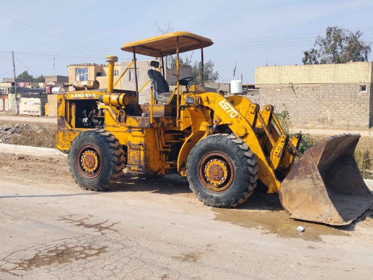 سلام عليكم شفل  70البيع موديل 82   جاهز الشقل ***********مكان بغداد سجينه جديده  بريك اربع وياله مكينه خير من الله
