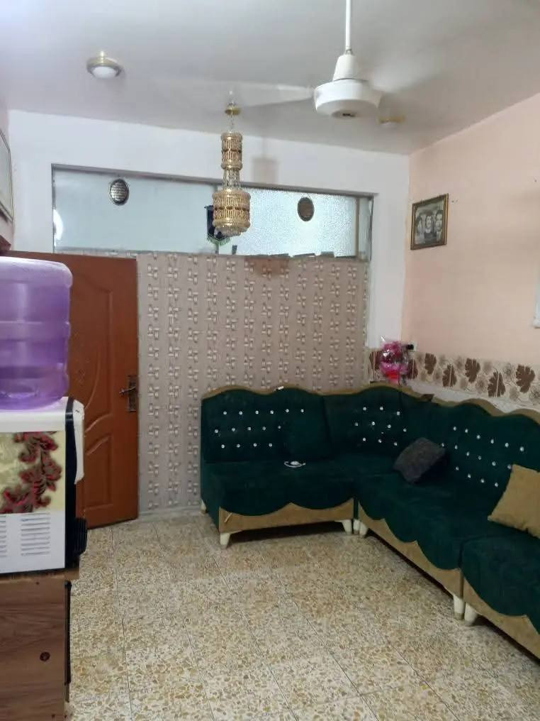 السلام عليكم بيت ٧٠متر خلف المعارض وقف الحجاج سبع ابكار للبيع البيت ٣طوابق شارع مقرنص بيت ركن واجهه ٧النزال١٠ كامل الخدمات زراعي سند ٢٥ بي إنذار كاتب عدل سعر ١١٥وبي مجال للإستفسار *********** الجميع@
