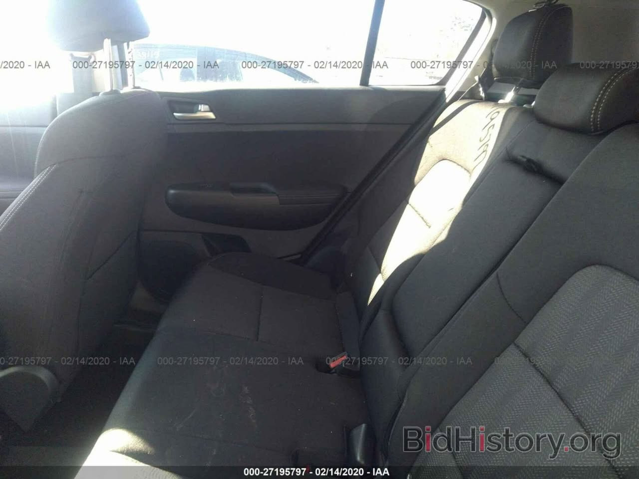 السلام عليكم
كيا سبورتج ٢٠٢٠ وارد امريكي 

مواصفات :-

مود درايف 

تحكم ستيرن 

مثبت سرعة

كامرة خلفية

تحديد مسار 

مرايا جانبية كهربائية

شاشة ذكية تدعم نظام ابل كار بلي 

6 وسادة هوائية

مصابيح الامامية زينون 

ABS

AWD

كشافات ضباب

تبريد خلفي

حساسات ضغط الإطارات

نظام التحكم الصوتي

ماشية 70 ميل لون سلفر 

حادثها قطعتين صبغ موضح بالصور 

مع بارد خفيف بالهلال الخلفي 

ايرباك بردة فقط وراجع سستم 

كير محرك صدر مكفولات 

رقم اربيل الجديد تحويل او وكالة 

السعر 16,400$ 

للاستفسار الاتصال ***********
