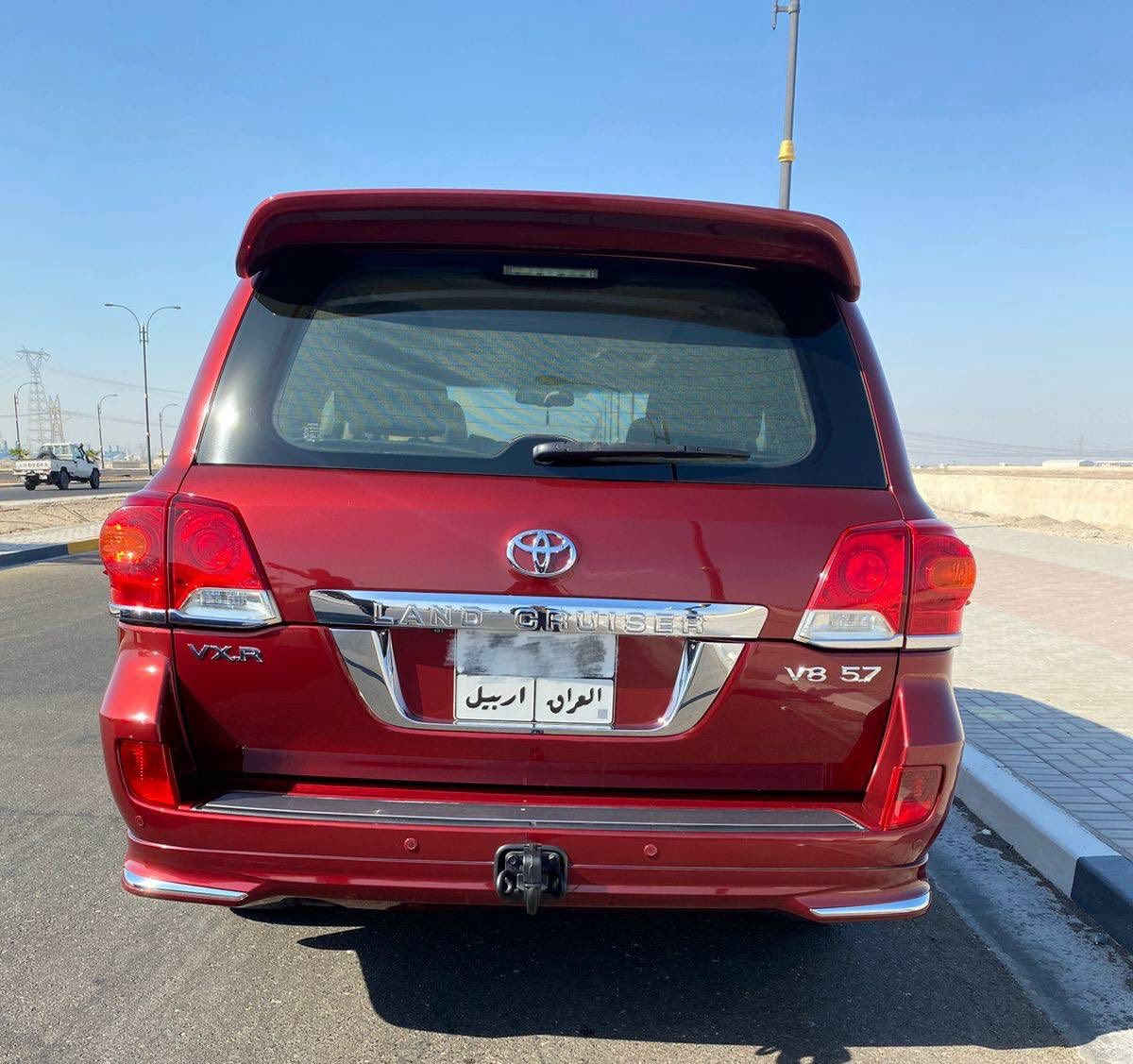 السلام عليكم   للبيع 
لاندكروز فكساره موديل  2013  ابريم اللون ماروني 

 مواصفات لكزس 

‏VXR 5700 فول مواصفات 1/1
8 سلندر
الموديل 2013 تكمه وسنويه 
رقم اربيل بأسم شخص   
المواصفات 
عداد المشي 200  الف 
محرك 5700 العداد 260 
نظام صوت JBL
كامرات 360 درجه 
الداخل جلد بيجي اصلي
الكراسي جلد كهرباء اثنينهم كرسي السايق 3 دكم الكراسي الاماميه تبريد الكراسي ذاكره 
الاستيرن كهرباء 
كامرات محيطيه ٣٦٠
الصندوك كهرباء شفط 
دفدي بالقماره اصلي 
السياره فول مواصفات لكزز  
السياره مكفوله من الصبغ والبارد فقط الدعامية الامامية    
الباقي كفاله عامه 
السياره جديده بمعنى الكلمه 
انظمه قياده 
طفايه 
ارباكات 
علماً السياره جديده وما تصرف عليهه ربع تخم تاير جديد شاده صيانه كامله مسويله 
العنوان البصرة 
اي استفسار تكدر تتصل على الرقم *********** او تراسل ع الوتساب
