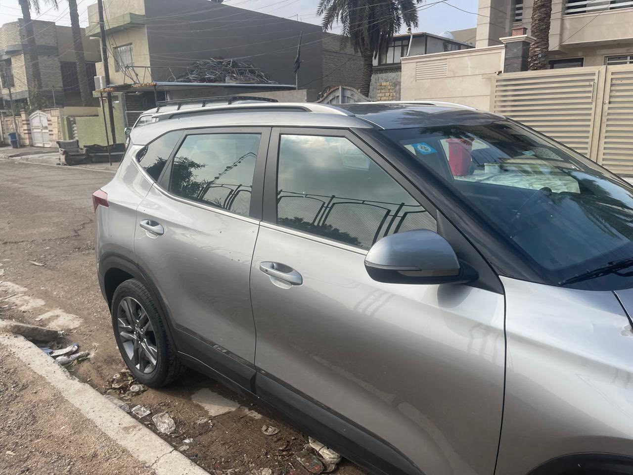 كيا سيليتوز موديل ٢٣ ماشية ٢٨ بدون صبغ قطرة صبغ ماكو مواصفات فول عدا الفتحة بصمة+تشغيل عن بعد+توقف امامي وخلفي عند الاقتراب من اي جسم + كامرة+ حساسات واشاير بلمري +مواصفات اخرى رقم بغداد تحويل ثاني يوم بأسمي ويل كب اقتصادي بانزين محرك ٢٠٠٠ دوش حادث خشم البنيد فقط بدون تبديل ليبل واحد دوشمة ارظية و كشنات السعر ١٦٠ مجال بسيط ***********
