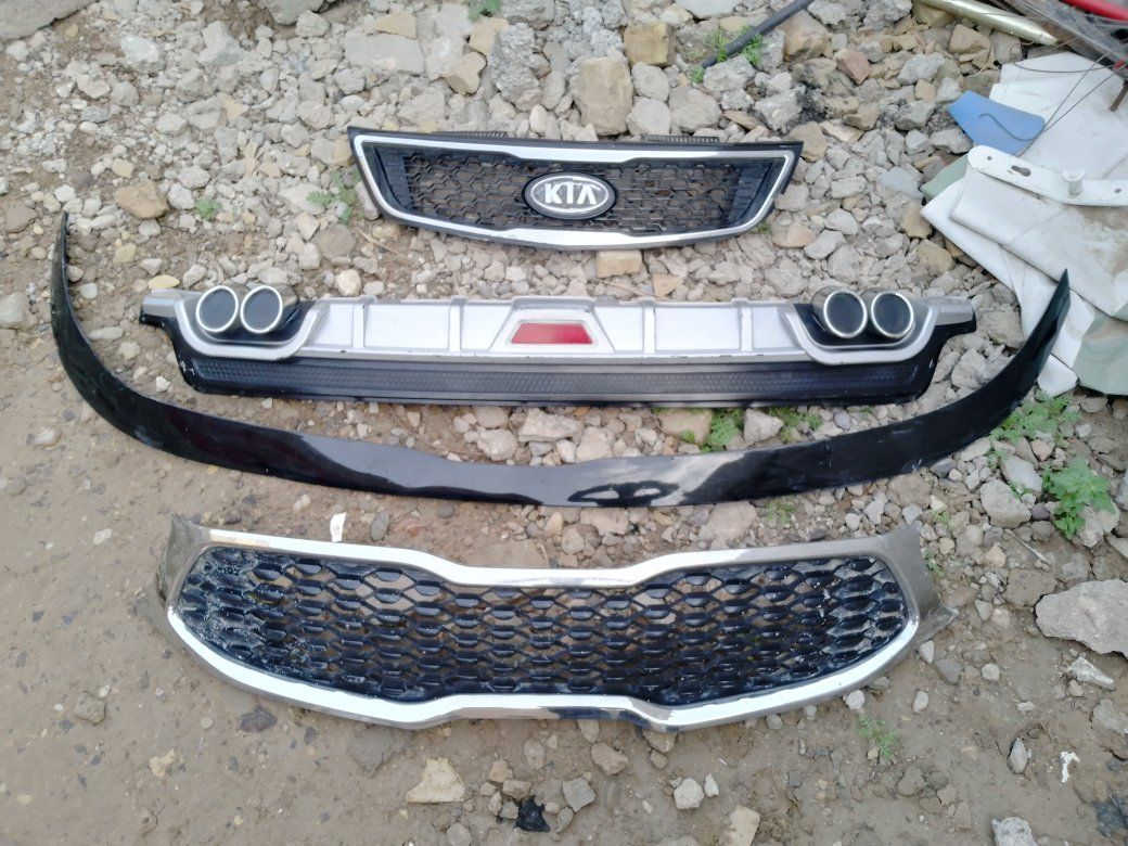 للبيع سعر مناسب دفيوزر جوكر لكل انواع السيارات ولحيه وشباك سبورتج وشباك سيراتو مكاني بعقوبه ***********
