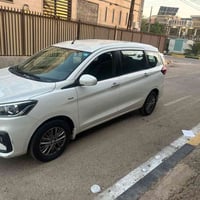 ساسوكي ارتيكا موديل 22  حره سبعه راكب تبريد ثلج 3 قطع ماشيه 111  مكفول...