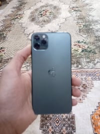 للبيع ١١ برو ماكس بطاريه ٩٦ ذاكره ٢٥٦ الجهاز مبدل شاشه وبطارية وفيس أي...