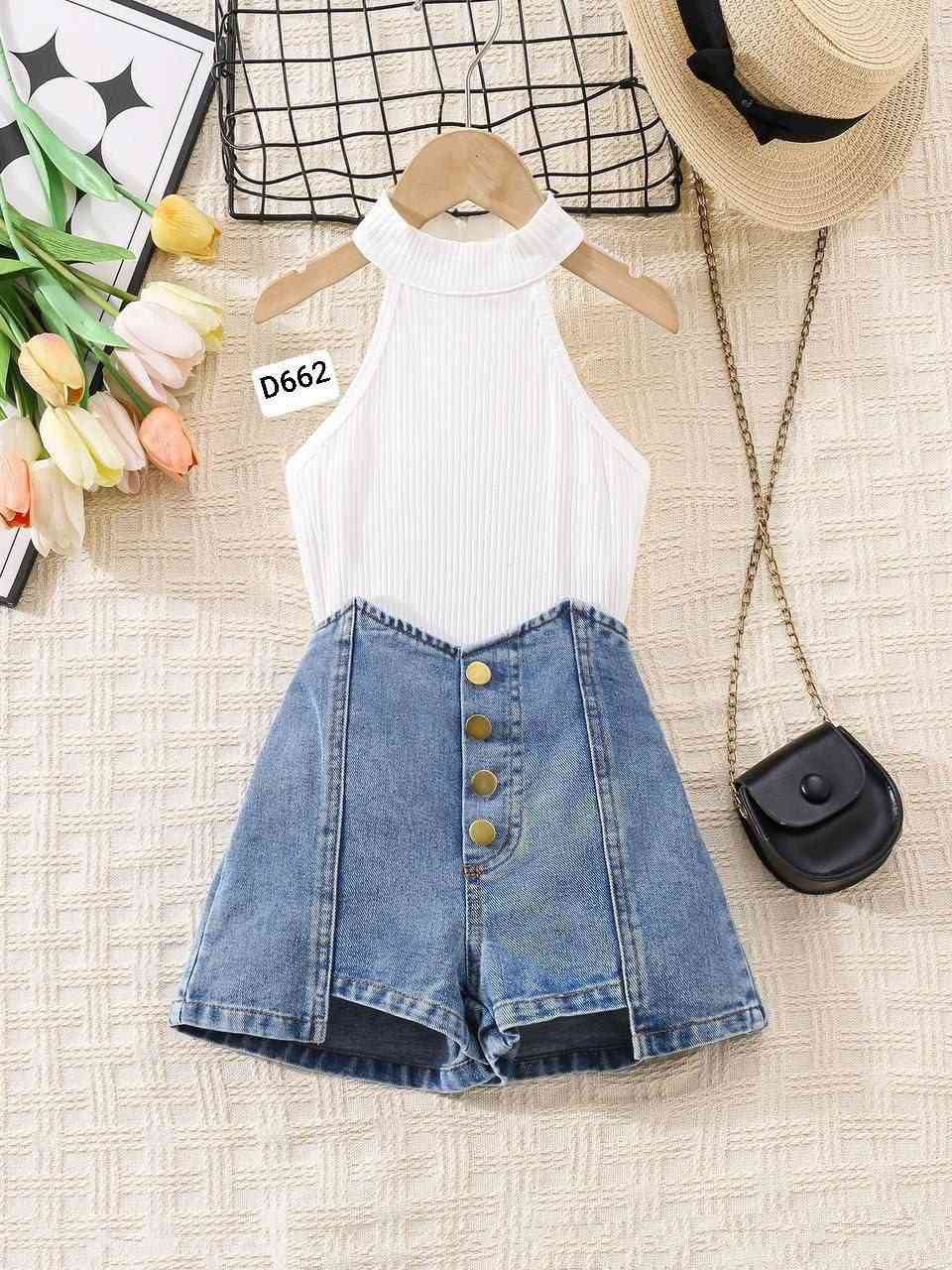 طقم بنوتات يجنن 👧💖
خامة حلوة ولبس مريح وشكل أنيق
السعر فقط 12,000 دينار 🔥
متوفر توصيل لكافة أنحاء العراق 🚚
للطلب راسلونا على الصفحة


**إذا كنت صاحب هذا الإعلان وتريد حذفه لأي سبب، رجاءا أرسل رسالة إلى الدعم الفني**