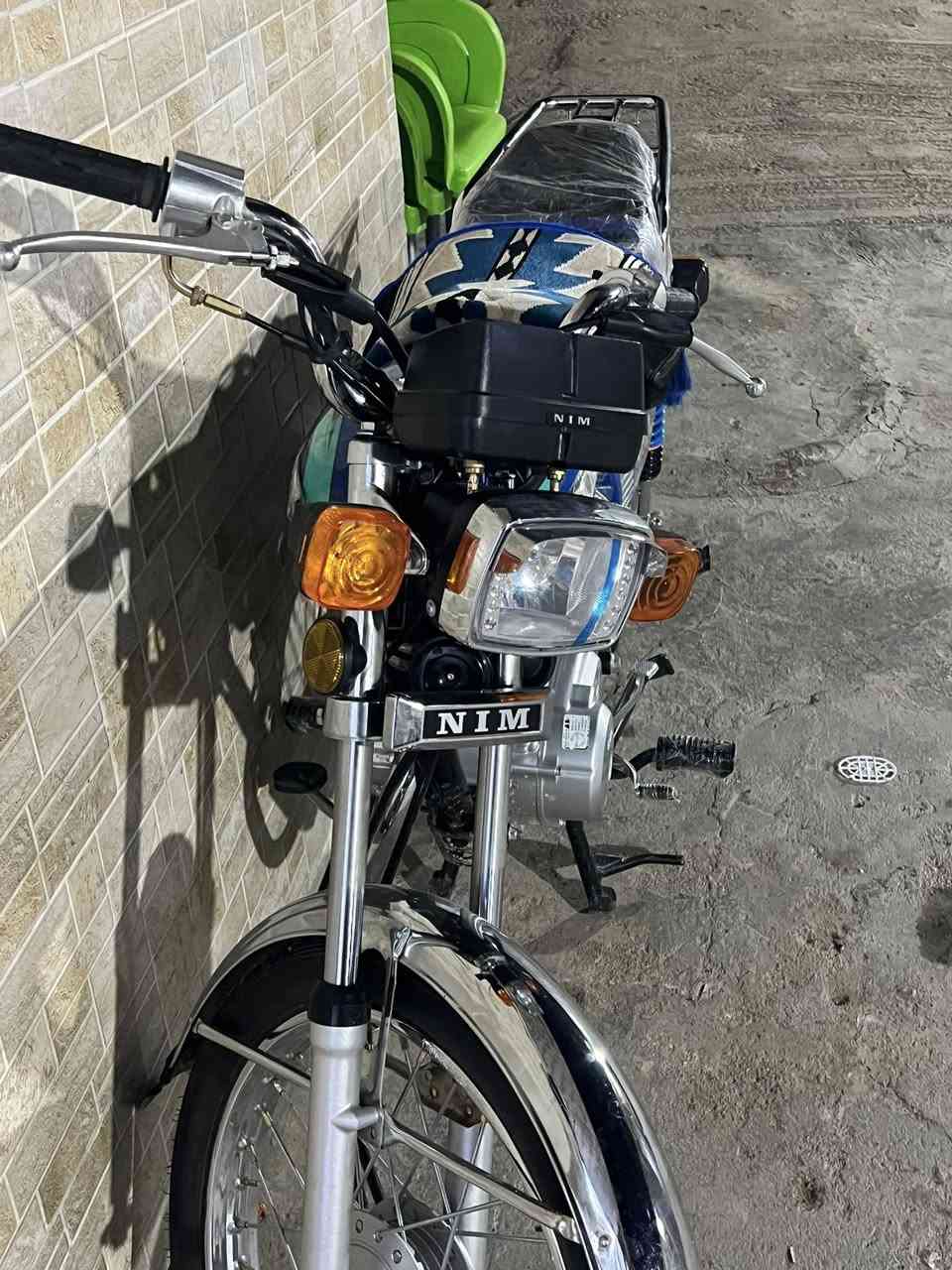 السلام عليكم ناما شلامجه تعمير غراض كلها اصليه ومختمه مابيها برغي نقص او تجاري مكينه ما مفتوحه شاصي25 اوراق استنساخ الدراجه صارلها شهرين معمره دراجه حلوه ومرتبه ومتعوب عليها مال جناي مكاني كربلاء الحسينيه ***********
