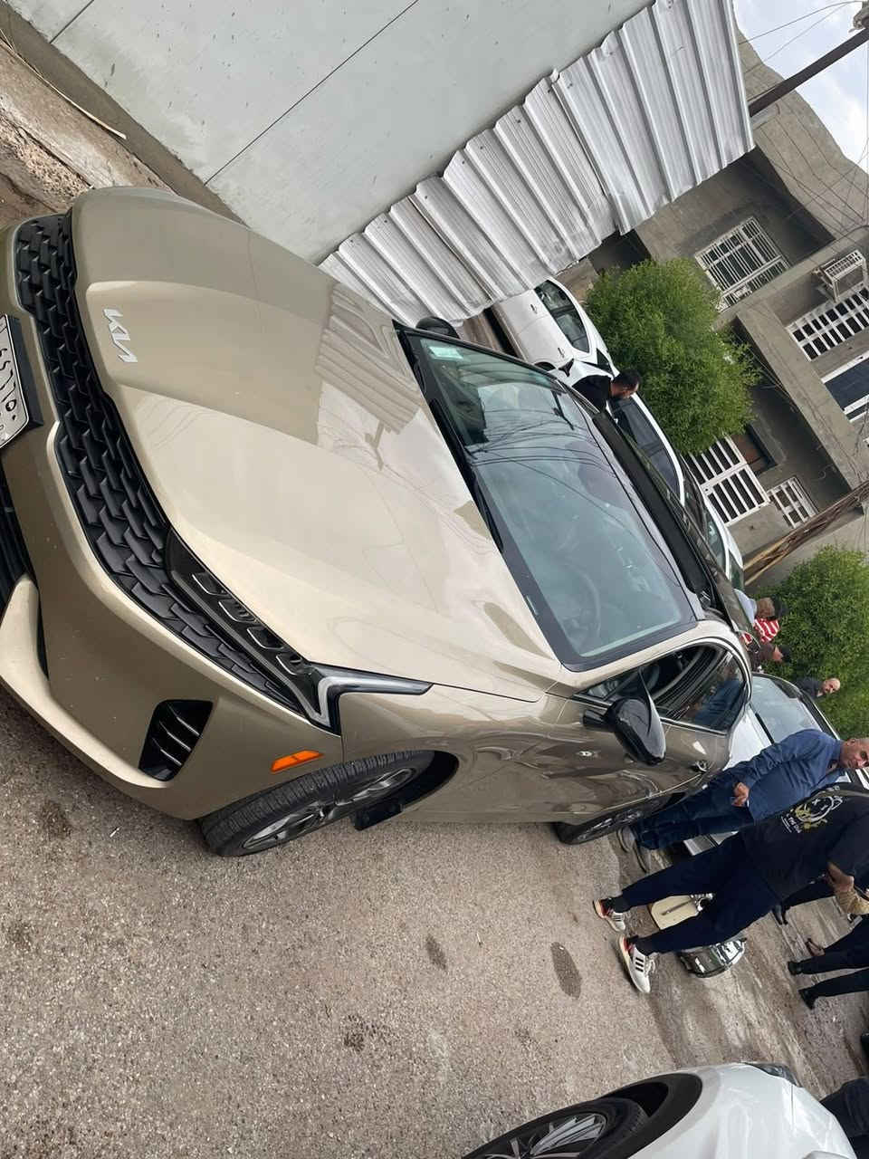 السلام عليكم K5 للبيع  1600  تيربو 2022داخل صاج كشن جلد تدفئه تبريد بانورما فول تحكم ستيرن تبريد خلفي امامي أربع عدسات لون مميز اوتو هولد هاند بريك دكمه بدون آير باك بجم كبس مامفتوح ولا مبدل بيه شي مكينه كير كفاله حادث خلفي موضح بالصور وبيه طخه خفيفه بهلال الجاملغ الخلفي ممصلح رقم بغداد باسمي مكانه بغداد كفائات الدوره تريد تعرف كل التفاصيل راسلني واتس اب ***********السعر 180
!! مكلف بلنشر
