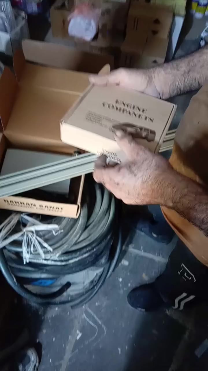 السلام عليكم توفرت وجبه جديده ماطور باب الكهربائي كافه انواع السيارات العاليه العنوان الحسينيه مال الراشديه للإستفسار الاتصال ***********
