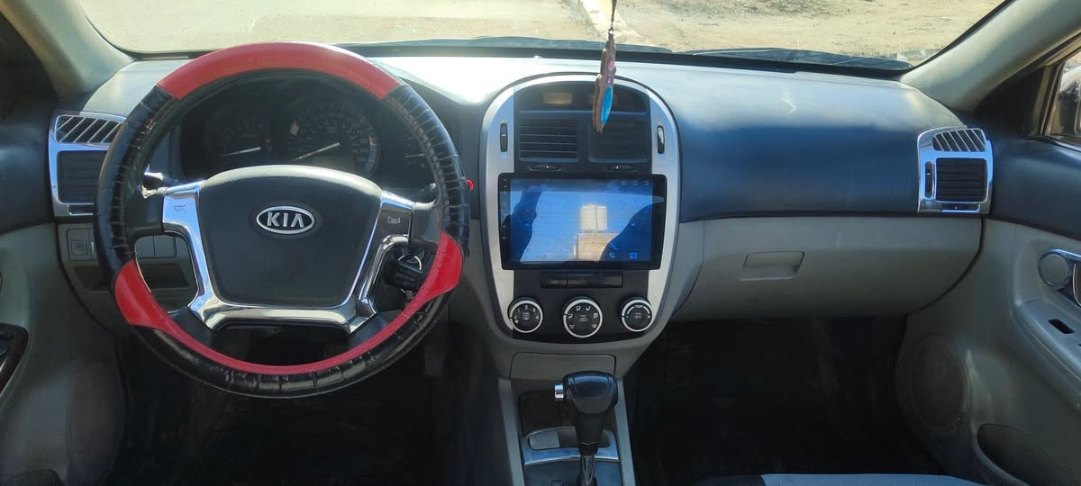 سبكترا 2009 
السعر. 68
مكينه 2000 . سنويه 2030 بسمي
تبريد شغال حداديه جديده
مكينه وكير جدد صارلهم 4 اشهر شادهن
سياره جاهزه ..الناصريه مركز
***********
