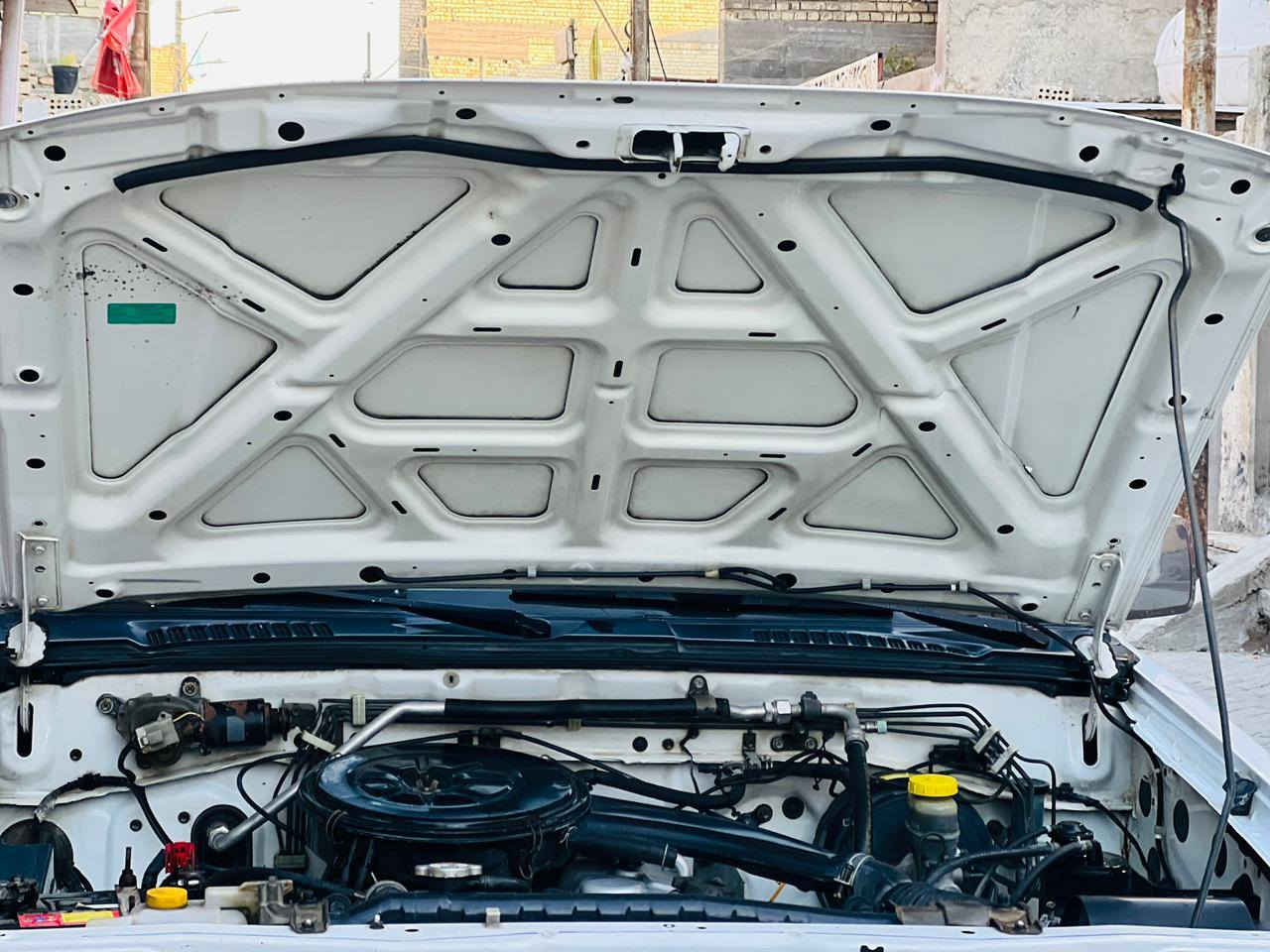 السلام عليكم بيكم نيسان تك خمس حلقات مديل 2002سياره مكفوله كفاله عامه مكينه كير حداديه اكسن  كهربائيات باورإسترين  تبريد وتدفئ  مكفولات من صبغ وتبديل على وضع الشركه بيه ملاحضات/بيه تعمير بارد من صفحه البدي السايق قليل / سياره رقمه بغداد 
سعره:90ورقه وبيه مجال للاتصال على الرقم او الاواتساب 
***********
