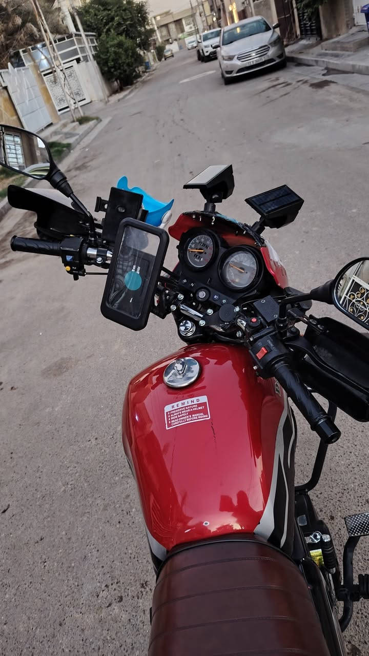 سلام عليكم دراجه دايوان جبلي مكينه ميتين  مرقمه مديل ٢٣ نزلته من الشركه زيرو عله ايدي الدراجه ماخذه من شركه موتل مول يعني كبل تروح شد لوحات سنويه عندي الدراجه عله ايدي كل ١٠ ايام ابدل دهن كله اصلي  مكاني بغداد حي الجهاد خلف مجمع النسيم سويجين بيه وبصمه تشغيل عن بعد
السعر 2250 ثنين وربع وبيها مجال
***********
