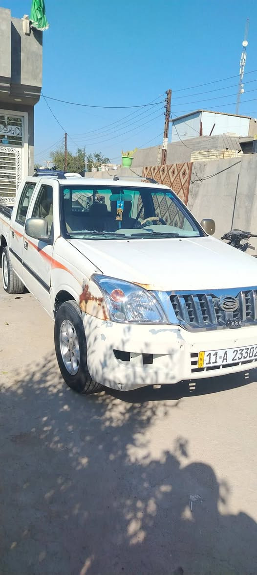 سياره كنو صيني ٢٠٠٨
بيكاب حمل  دبل قماره
كشرها بيها ظربات بسيطه
مثل ما موضح بلصوره 
الرقم مالها الدولي جديد 
هزه شهر السابع 
ضريبه معفيه  من يمها 
السياره بسمي  نحول ثاني يوم
تخم تاير امامي جديد 
العنوان بغداد المعامل العماري 
عارضها ب٤٨ وبيها مجال للشراي 
***********
